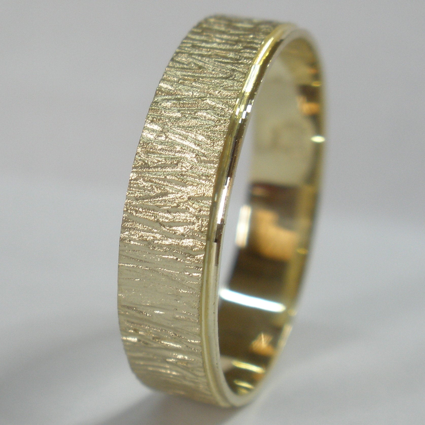 825A (5MM) (F)